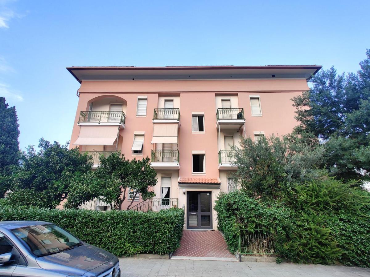 Sotto Il Cielo Apartment Finale Ligure Bagian luar foto
